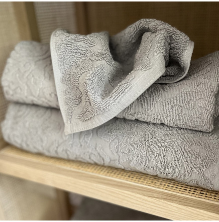 Luxury handduk ljusgrå - dekorativt mönster